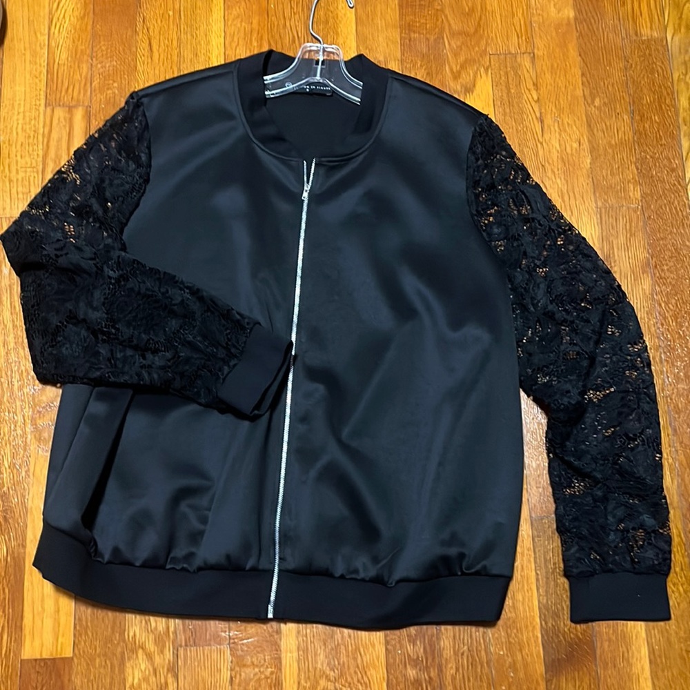 Lace sleeve Black Jacket. Fashion to Figure Size 3 (plus)LACE BOMBER zip front